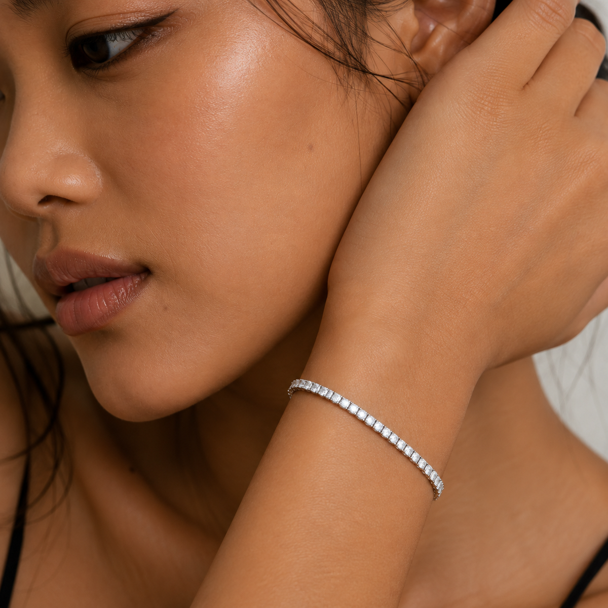 Nuba Moissanite Clover Tennis Bracelet