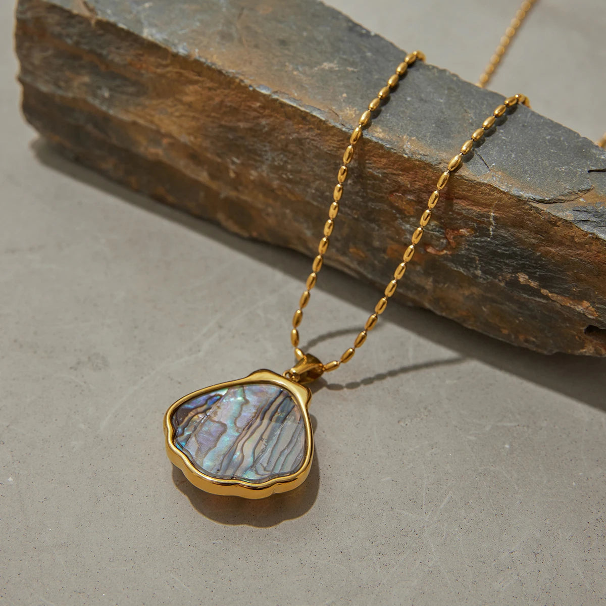 NUBA MARIS NECKLACE